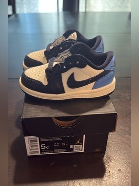 Brand new Jordan 1 Retro Low OG UNC Toddler size 5c